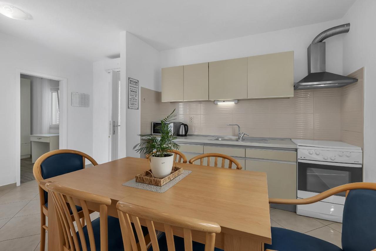 Apartments By The Sea Podgora, Makarska - 2596 Buitenkant foto
